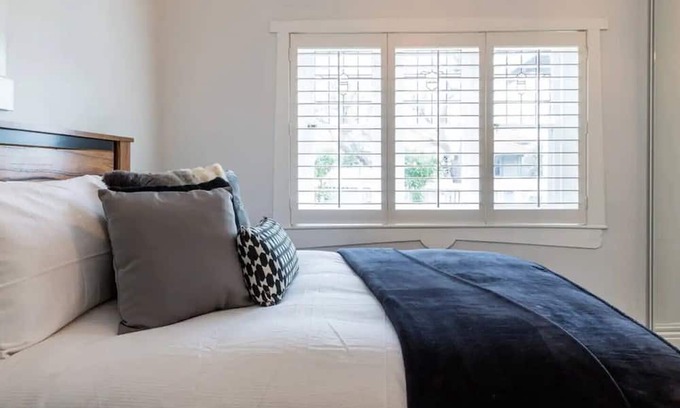 Yarraville Casa | Victorian Beauty 15 Minutes to heart of Melbourne City
