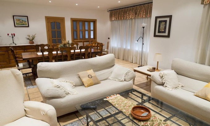 Nieva Casa | Holiday Home 'El Nogal De Nieva' with Private Pool, Private Terrace and Wi-Fi