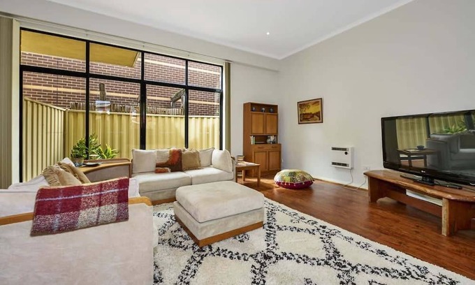 Footscray Casa | Bright and Eclectic Home in Footscray