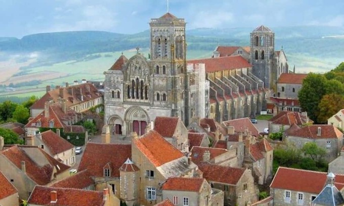 Auxerre Casa | Home - Michelet - Séjour à Auxerre