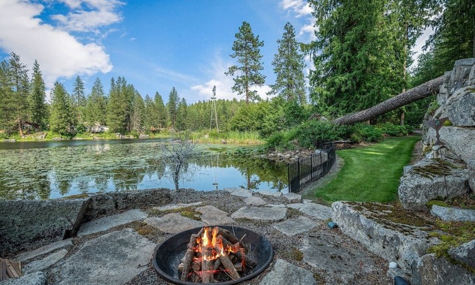 Athol Cabina | Beautiful Lake Cabin on Kelso Lake, Idaho! Close to Silverwood!