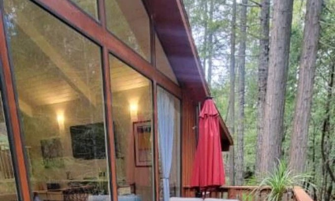 Willits Casa | Beautiful home in the Redwoods