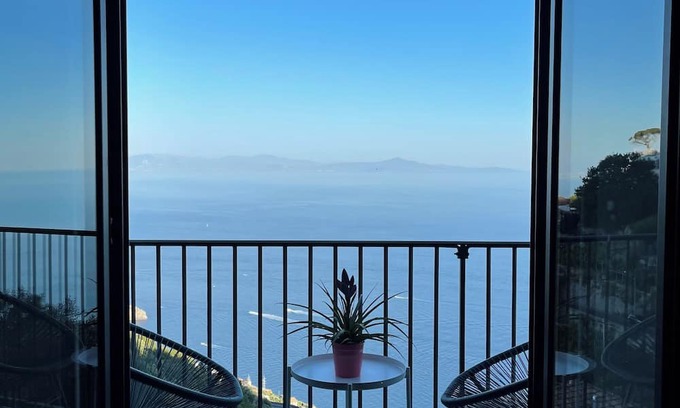 San Michele Apartamento | Seaview Apartments in Furore, Amalfi Coast