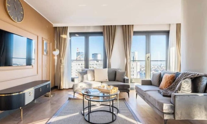 Kagithane Apartamento | Juno - 3BD Fantastic Duplex Flat in a Residence