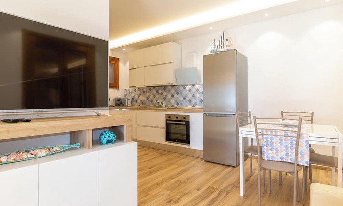Funtana Meiga Apartamento | Casa Bice - Two Bedroom Apartment, Sleeps 4