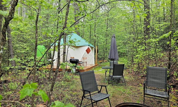 Morganton Alquiler De RV | Yurt at Lake James and Fonta Flora hiking trail