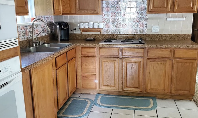 Plant City Cabaña | Cozy cottage located minutes from the heart of plantcity fl