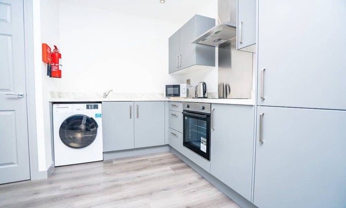 Brierley Hill Apartamento | Bright and Modern 1 Bed Apartment in Redditch