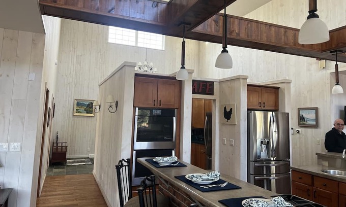 Stevens Point Casa | Country Estate 5 minutes from Point w/ Pool, Hot Tub, Movie Theater & Game Room!