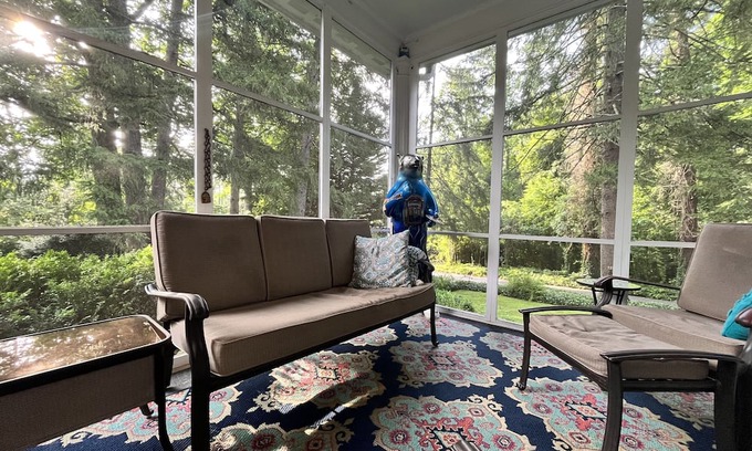 Laurel Park Casa | Century Home in Laurel Park. Walk to Ecusta Trail, Coffee Shop & Waterfalls
