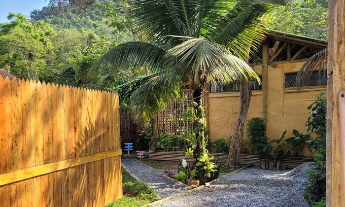 Mambucaba Cabaña | Casa da Cachoeira 2, em Paraty, Somos pet Friendly