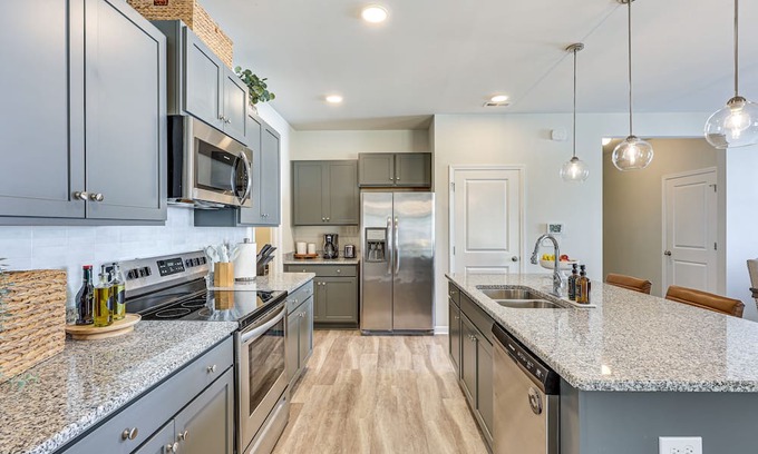 Murraysville Casa | Spacious Wilmington Family Home ~ 9 Mi to Beach!