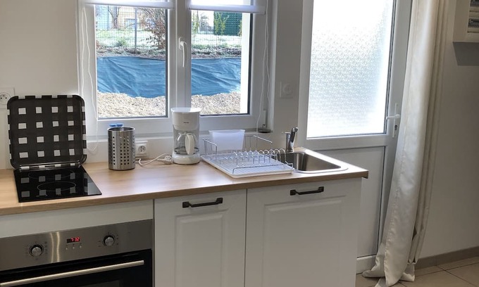 Verpel Apartamento | Chez Marthe. Plain Pied de 25 m2 Tout Confort sur Terrain Clos, à la Campagne