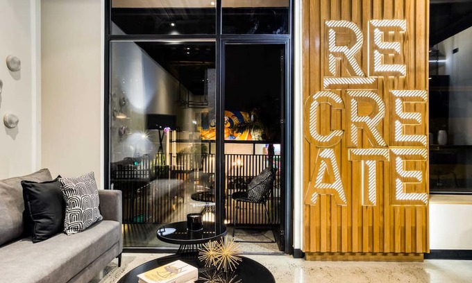 Avenida Revolucion Apartamento | Incredible Apt w/Balcony: GYM+B/Lounge+Indoor Pool