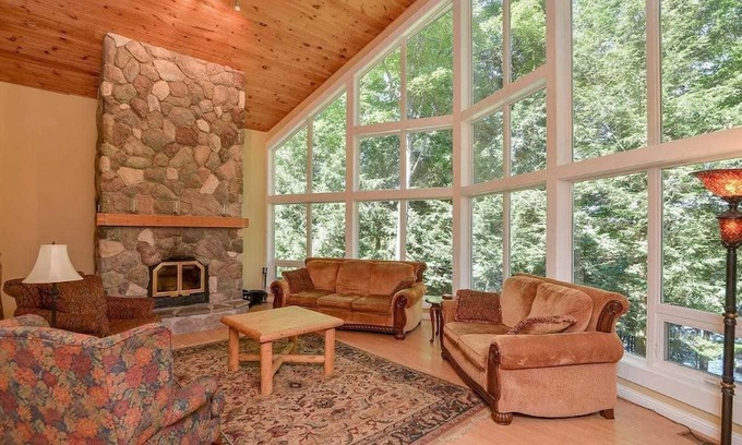 Arden Cabaña | Cardinal Grant with Hot tub booking the Summer of 2024.Located in Arden Ontario