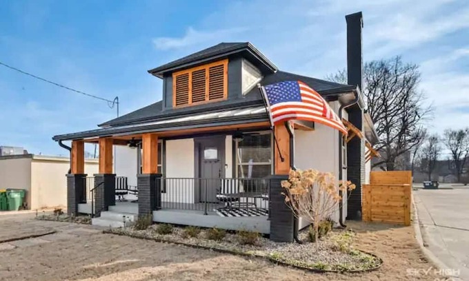 Springdale Casa | The Price House