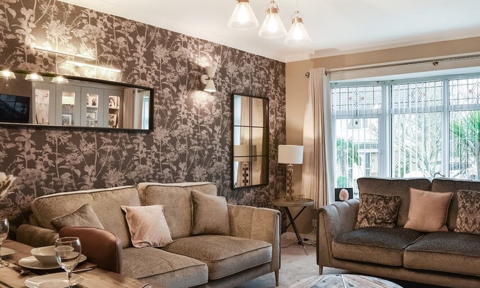 Wetherby Cabaña | 3 bedroom accommodation in Boston Spa, near Wetherby