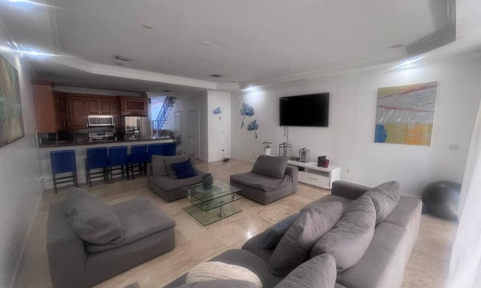 The Roads Casa | 3-bedroom 3.5 Bathrooms townhome in enjoyable Heart of Downtown Miami with Pool