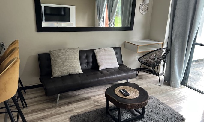 Greater Johannesburg Metropolitan Area Apartamento | Jackey the Jackel Located at South Africa’s best Golf Estate.