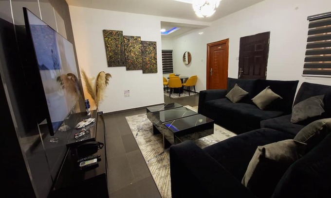 Abuja Apartamento | Tastefully-Furnished One-Bedroom Apartment in Wuye, Abuja