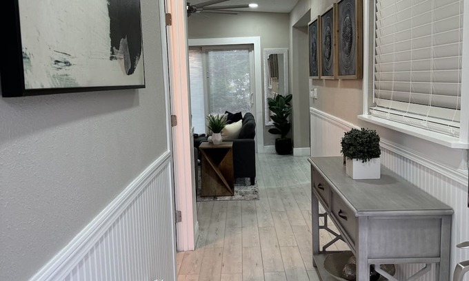 Pine Hills Casa | Remodeled 3br 1b Orlando FL home. Near Main events