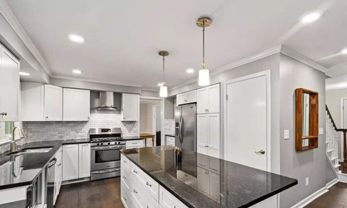 Beachwood Casa | Best vibes for the Solar Eclipse at this peaceful and centrally located getaway!