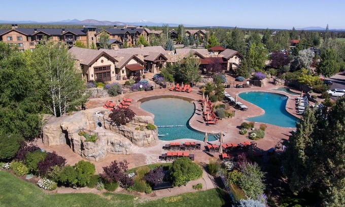 Pronghorn Casa | 4 BR Pet-Friendly Townhouse @ Juniper Preserve Resort