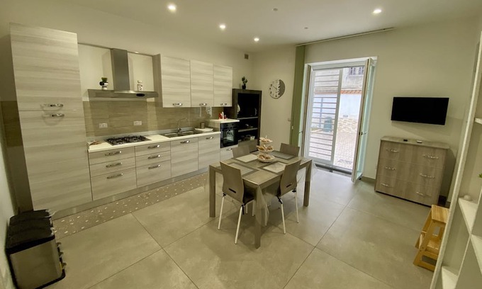Frattaminore Casa | Appartamento Casa Crispino Piano Terra per 3 Persone