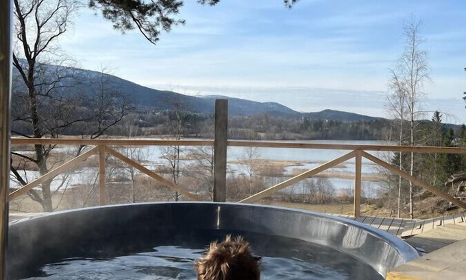 Levanger Cabina | Brand new unique cabin with a little luxury and hot tub on the deck.