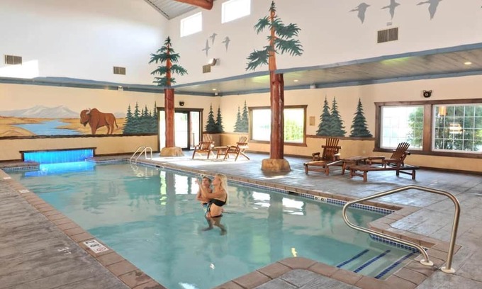 St. Joseph Casa | Theme Suite in Historic St. Joseph, Whirlpool, Stoney Creek | 4 Units