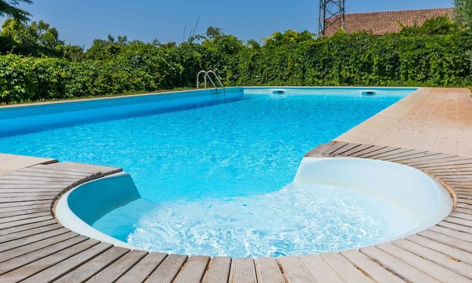 Pescia Romana Casa | Wonderful private villa with WIFI, A/C, private pool, TV, patio, pets allowed and parking