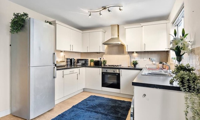 Horfield Casa | Beautiful 4-Bed in Bristol - Parking - Garden