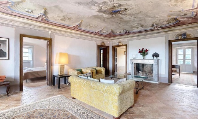 Bracelli Casa | Near the 5Terre, apartment located inside the Palazzo Ravaschieri.