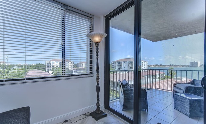 Palma del Mar Condominio | Isla Del Sol Coastal Escape