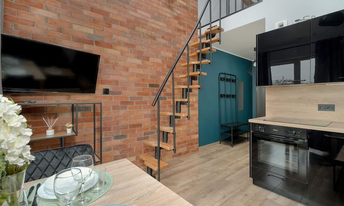 Nowe Miasto Apartamento | Loft Antresola&balkon Poznań by Renters