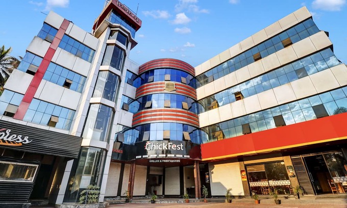 Kattappana Hotel | Flagship Sparrow Suites & Resorts