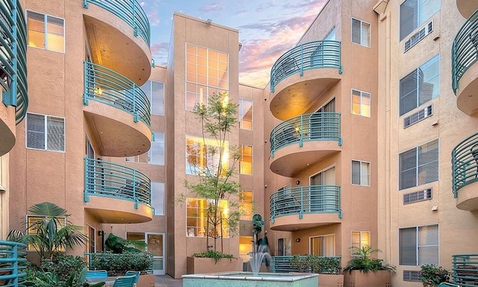 Mission Valley Complejo | Family Friendly Mission Valley two-bedroom suite with full kitchen