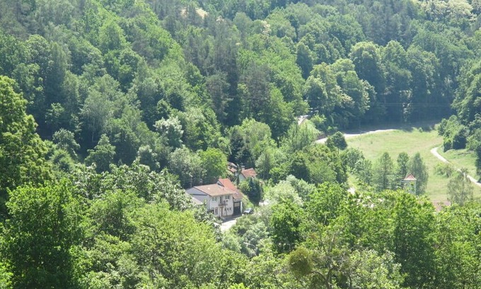 Rumbach Casa | chez Emil and Isabelle