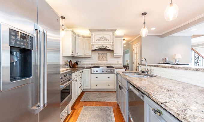 Dunwoody Casa | Serenity in Atlanta! Stylish Urban Escape