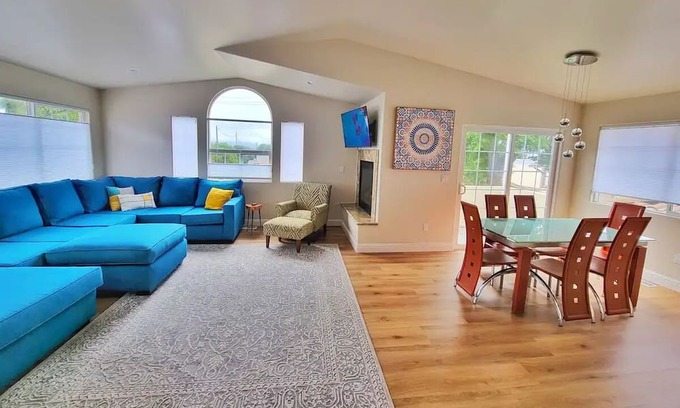 Seaside Casa | Spacious, Newly Renovated, PetFriendly by Monterey