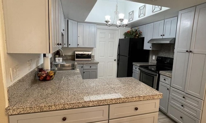 Sunrise Manor Casa | Spacious Beautiful Home Near Las Vegas Strip