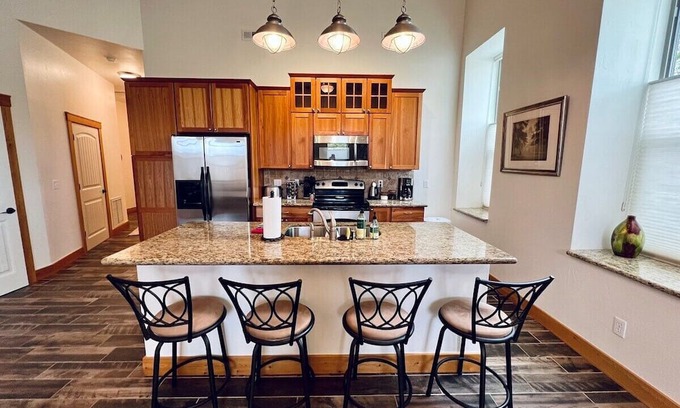 Helena Condominio | Entire Luxury Condo: 4 downtown units