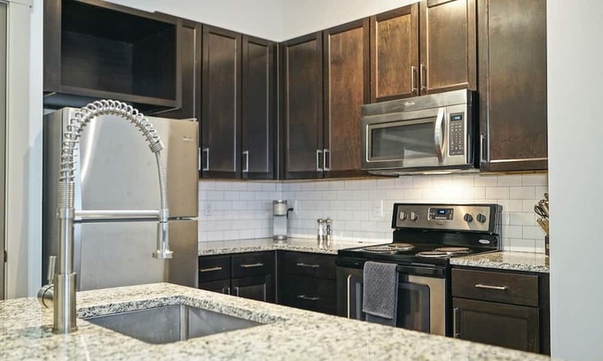 Crestline Heights Apartamento | Modern Apartment in Prime Location (ID890)