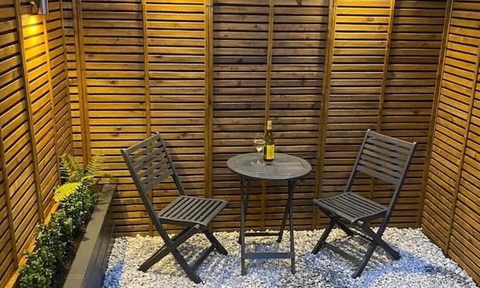 Windsor Cabaña | Buchanan Cottage | 2 Bed House in Golden Triangle