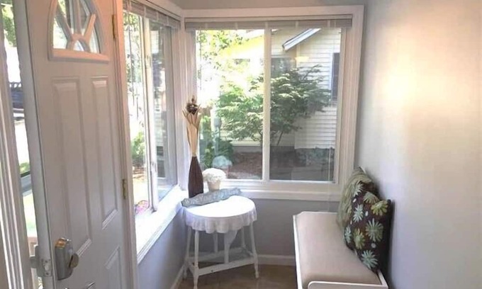Elk Rapids Cabaña | New - Cute Elk Rapids Cottage - close to Horse Show.
