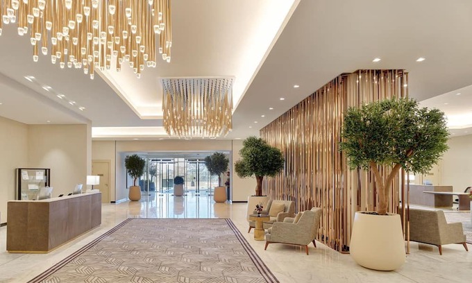 Mecca Casa | A journey of a lifetime! Experience luxury and comfort at Address Jabal Omar.