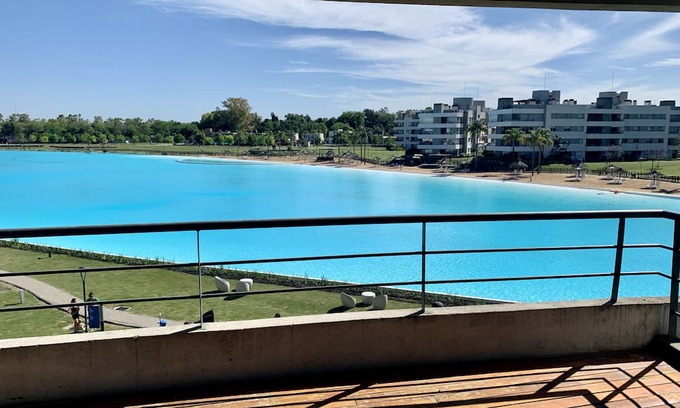 Villa Rosa Condominio | Cozy 4-bedroom condo with AC and WiFi in enjoyable Lagoon Pilar