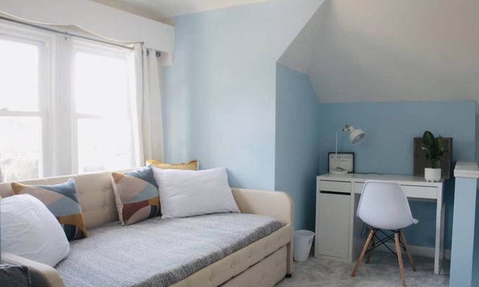 Norwood Park East Apartamento | Private apartment in desirable Norwood/Edison Park Chicago. Near Ohare Airport.