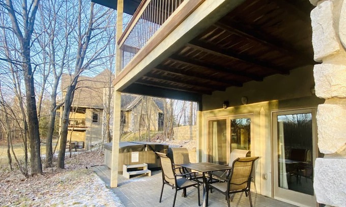 Lewiston Casa | 4BR/5BA at Garland in Lewiston. Hot tub, pool table, deck w/grill on golf course