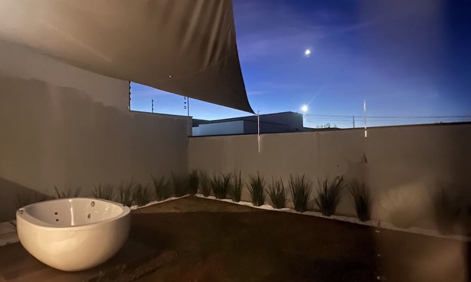 Boituva Casa | Casa Nova com Banheira Externa Aconchegante, Próxima ao Paraquedismo e Balonismo
